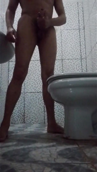Batendo Punheta Pensando Na Amiga Da Minha Namorada