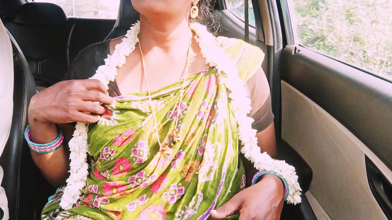 Telugu honey lips: Telugu madrastra en el coche con hijastro