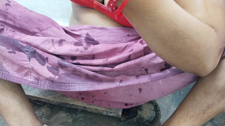 Rachna73: Schoonzus Maakte Haar Kut Schoon Terwijl Ze in Bad Nam