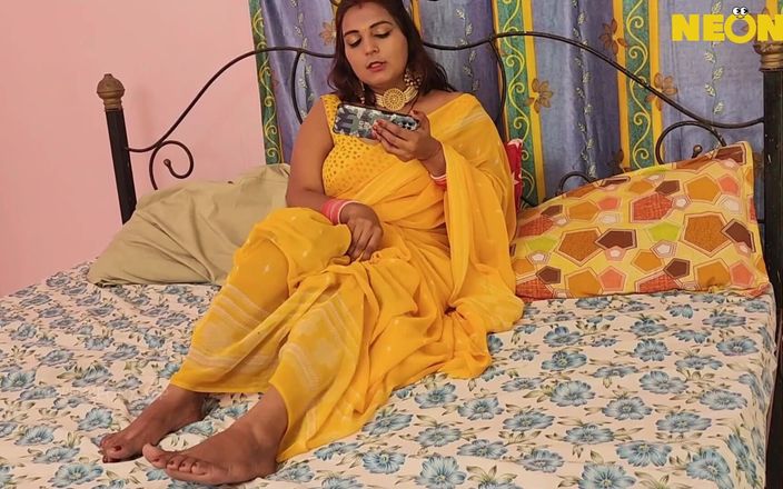 Indian Savita Bhabhi: Kajal yenge kayınpeder tarafından sikişiyor