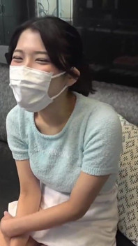 거유 날씬한 Masochist 소녀, 오디오에 논스톱으로 떨어지는. 자지를 빠는 18살 소녀