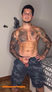 Military Huge Cumshot with No Hands