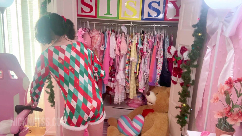 Natalie Napoli: The Cuckold Sissy Holiday Package