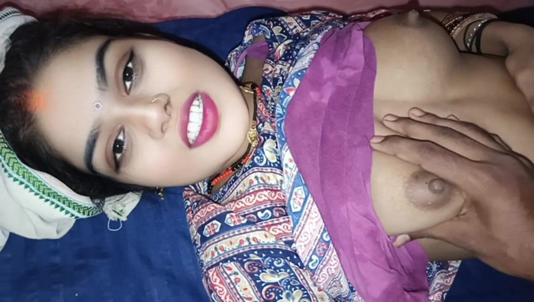 Ramashish: Desi Menunjukkan Teteknya