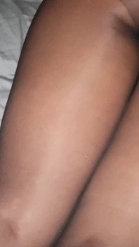 Cuplu cu ciorapi negri se freacă, picioare și sex