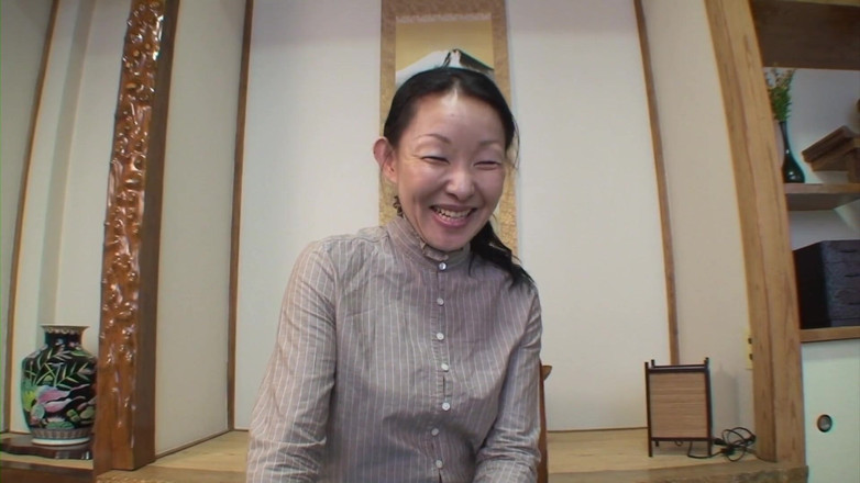 Japan Lust: 日本熟女奶奶脱光阴户内射