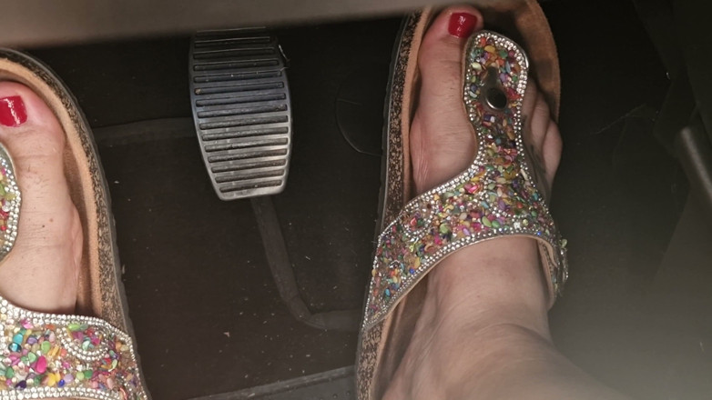 Nicoletta Embassi: Pedale De Trafic Grele Pompare În Slides Boho: Vedere La Persoana 1...