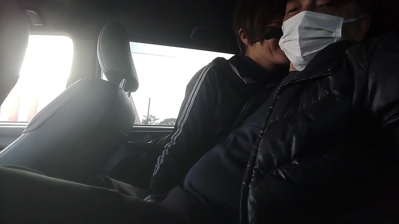 akeieroi: Parcheggio di mezzogiorno pompino e deglutizione