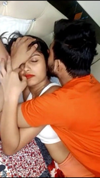 Desi freundin freund romantisches küssen sexvideo klares hindi audio