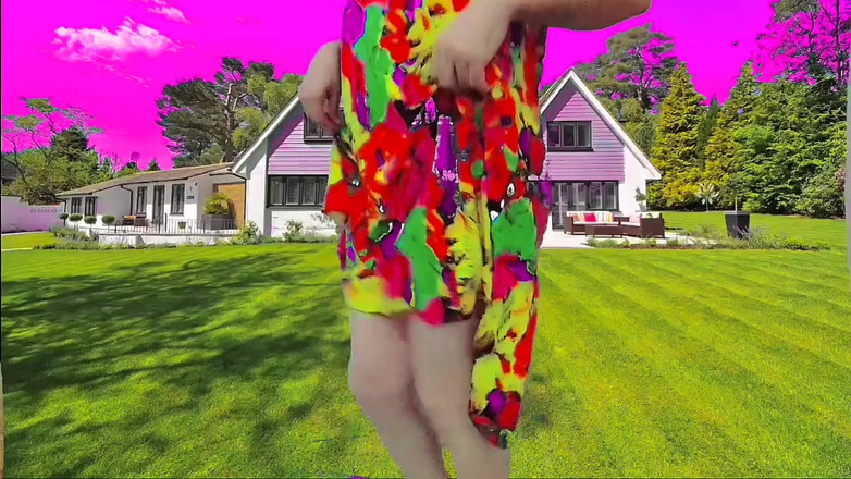 Kitty_Cross: Travestit superb în mișcare lentă a corpului în moduri seducătoare