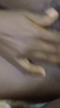 Un homme pervers et coquin est venu me baiser