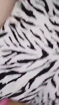 Wildenglishbbw kouří velké černé péro. Nata4sex mi líže zadek. Venkovní sex