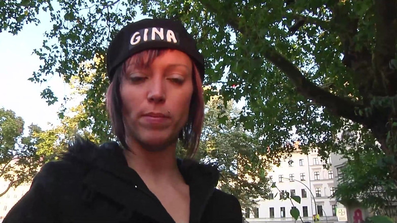 Old & Young: Gina ve iki lezbiyen parmaklıyor yalıyor