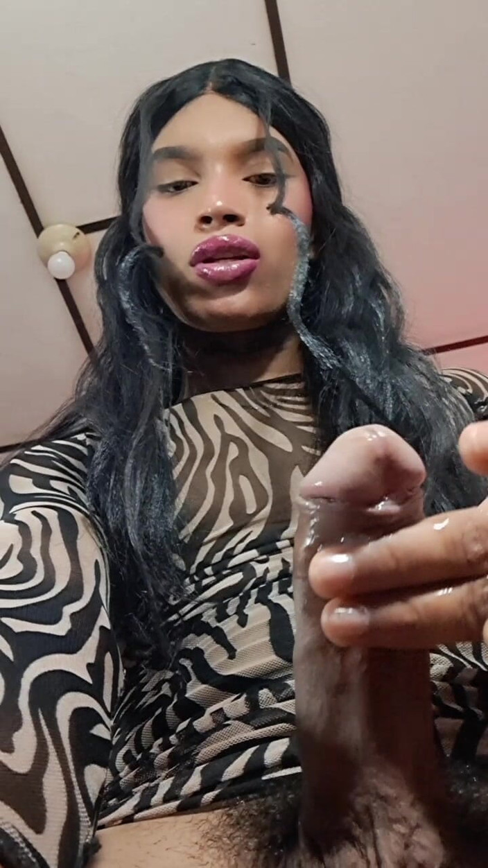 Valera Toro: Con cặc cứng của tôi đập cho đến khi tôi nổ sữa...