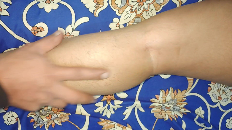 Sairaxsaim: Hintli olgun yenge masaj orgazmı istiyor