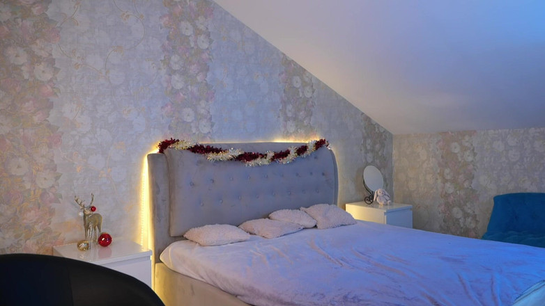 Stella Cardo: Masturbação com os dedos de uma linda universitária