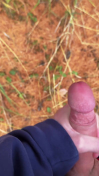 Twink Wixt På En Höstdag I Skogen Och Sprutar Kåt