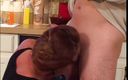 Girls Download Porn: 红发熟女在厨房里被狠操