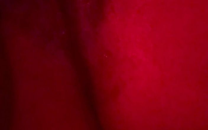 Bootylicious MILF: Zona rossa labbra della figa bagnate