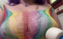 Renee Sakuyas Studio: Éjaculation rapide sur un Hitachi, lingerie arc-en-ciel
