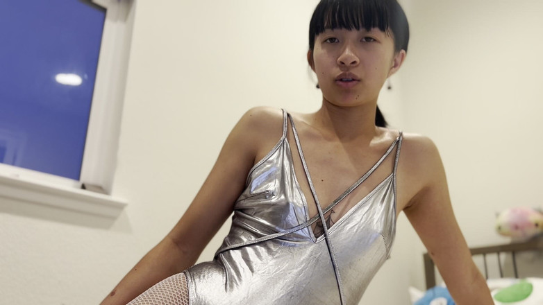 Felicity Azura: Domme in Fishnets Asmr