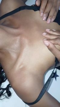 Skinny Kenyan Masurbating