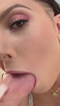 Trueanal bikin lubang pantat sempit marley brinx menganga lebar