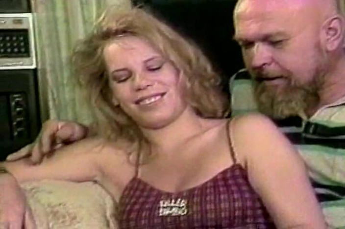 Lovers Of Vintage: Real Home Made Show with Pierced Pussy 21yo Enjoying 2 Cocks