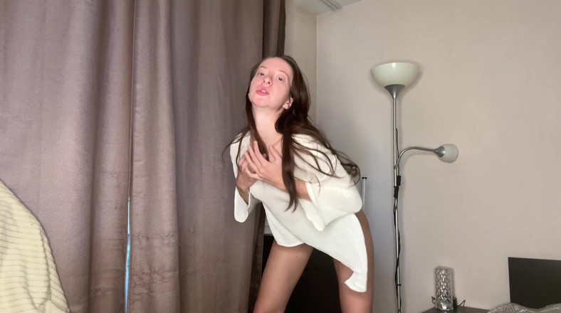 Skinny_lady69: 官能的な女神の筋肉を崇拝する