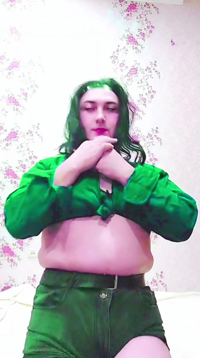 Kitty_Cross: Sissy děvka bílé tělo velký zadek sexy crossdresser