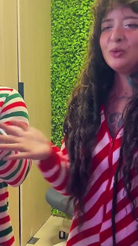 Tiktok Bottlechallenge dengan ibu tiri seksi - Leyne Rodriguez