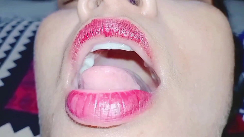 Village studio: 義理の兄弟は義理の妹のマンコを舐めることで究極の喜びを与える