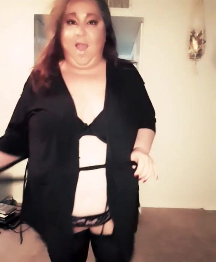 BlancaGirlBBW: Privirea mea prin casă... lol