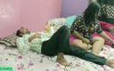 Hot creator: Indická studentka učitelka má žhavý sex! Střelba z webové série
