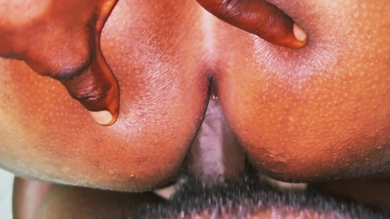 Bangcum3: Tina cái mông to béo bị đụ sau khi dạy cậu...