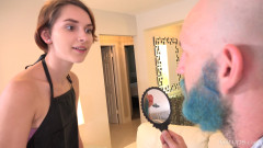 Karups: She Blue Him