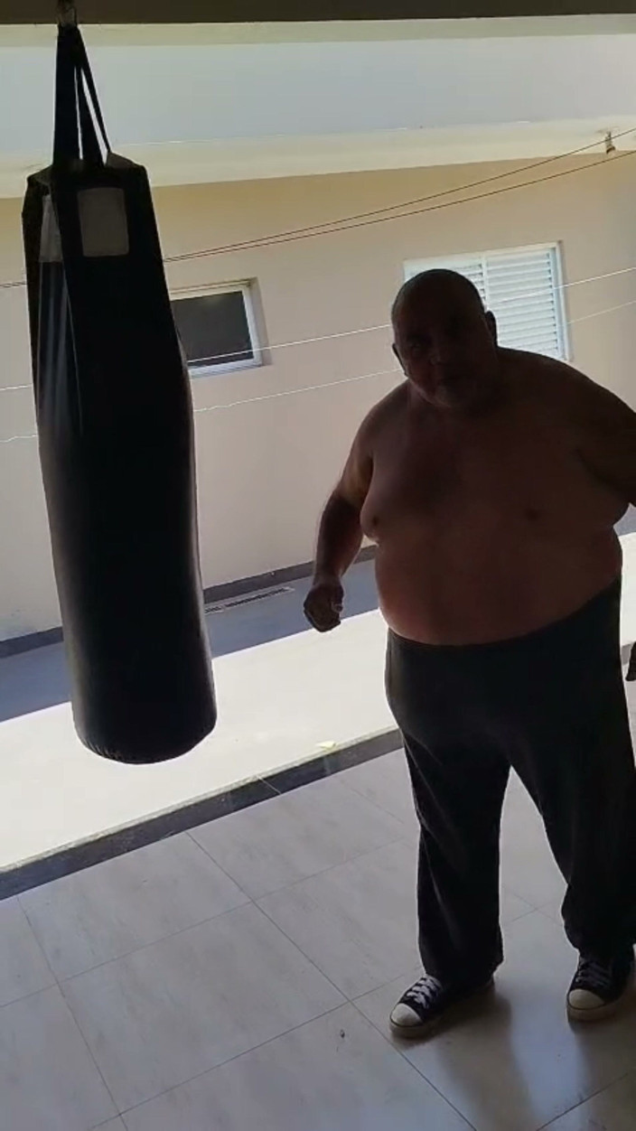 Punchbagplz: Bubba Wrestle Workout Can You Handle Him?