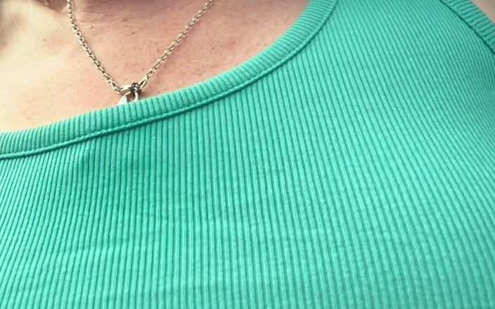 MistressWriggler: Att komma topless i passagerarsätet Cos det var iskallt och...