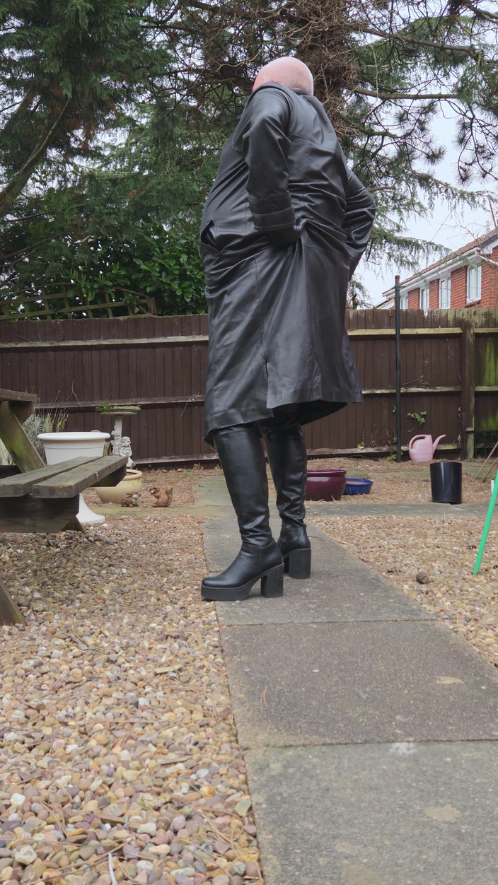 Leatherman63: レザートレンチコート