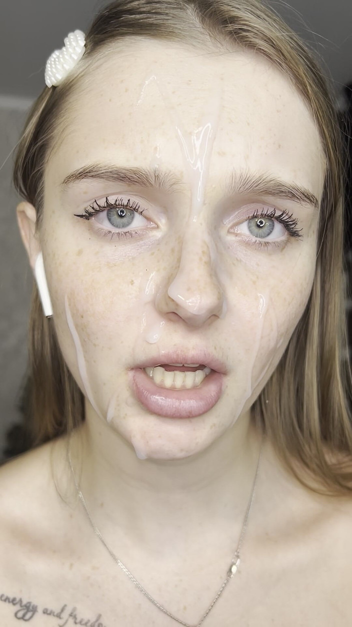 Lovelly_molly: Я С Твоей Спермой На Лице, Играюсь Со Своими Сиськами, Плюю На Них И Шлепаю