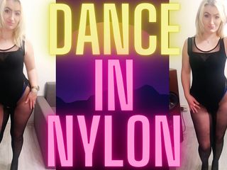 Monica Nylon: Joget dengan stoking nilon2
