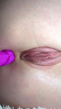 Toy Anal