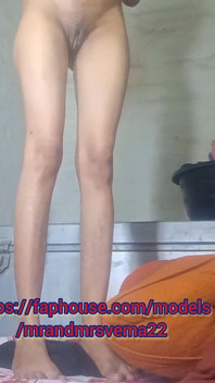Solo anal con plug anal desnudo, masturbación anal