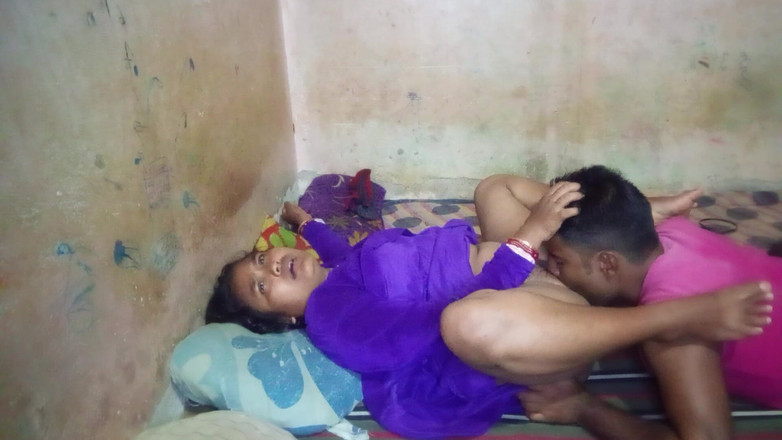 Mg3947731: Ehemann, ehefrau, vollständiges deshi sexy video