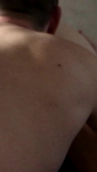 Me fode e goza dentro antes de ir para a cama! Closeup foda na buceta e gozada interna maciça!