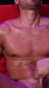 Guy 43 - Muscled, Eurostud Cums Hard While Getting Finger Fucked