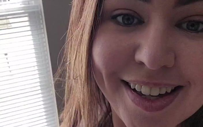 KinkyKatie: 我参观了我的新幸福房子！