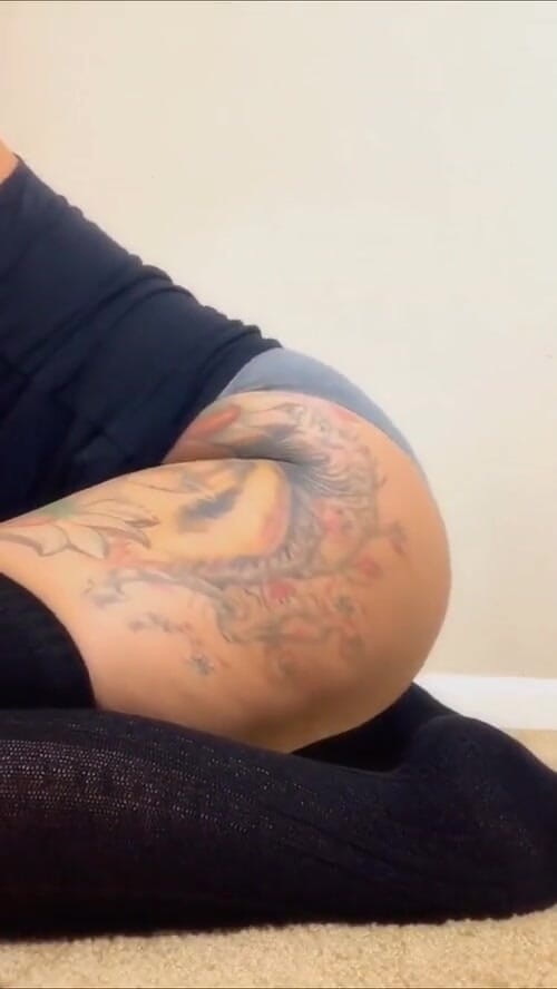 Drea xoxo: Pantat meraih twerking gemetar