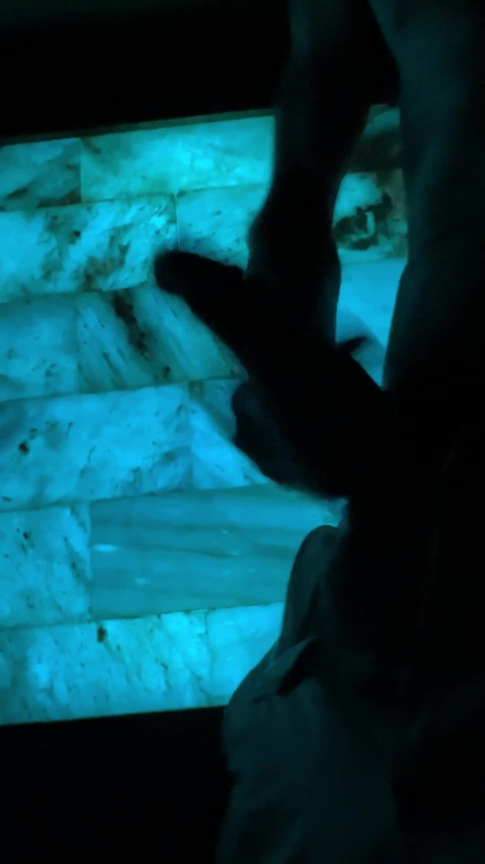 Stringin69: シルエット男性のうめき声のクイック射精クリップ asmr