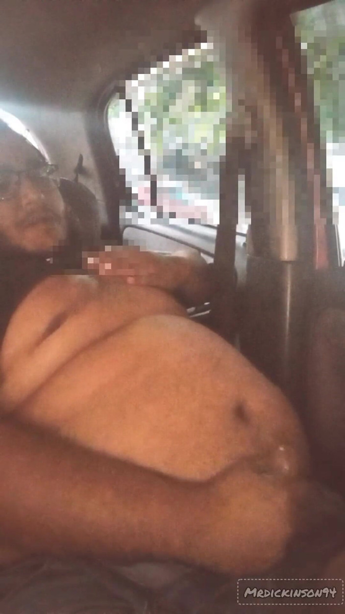 DickDude94: Секретная мастурбация в моей машине